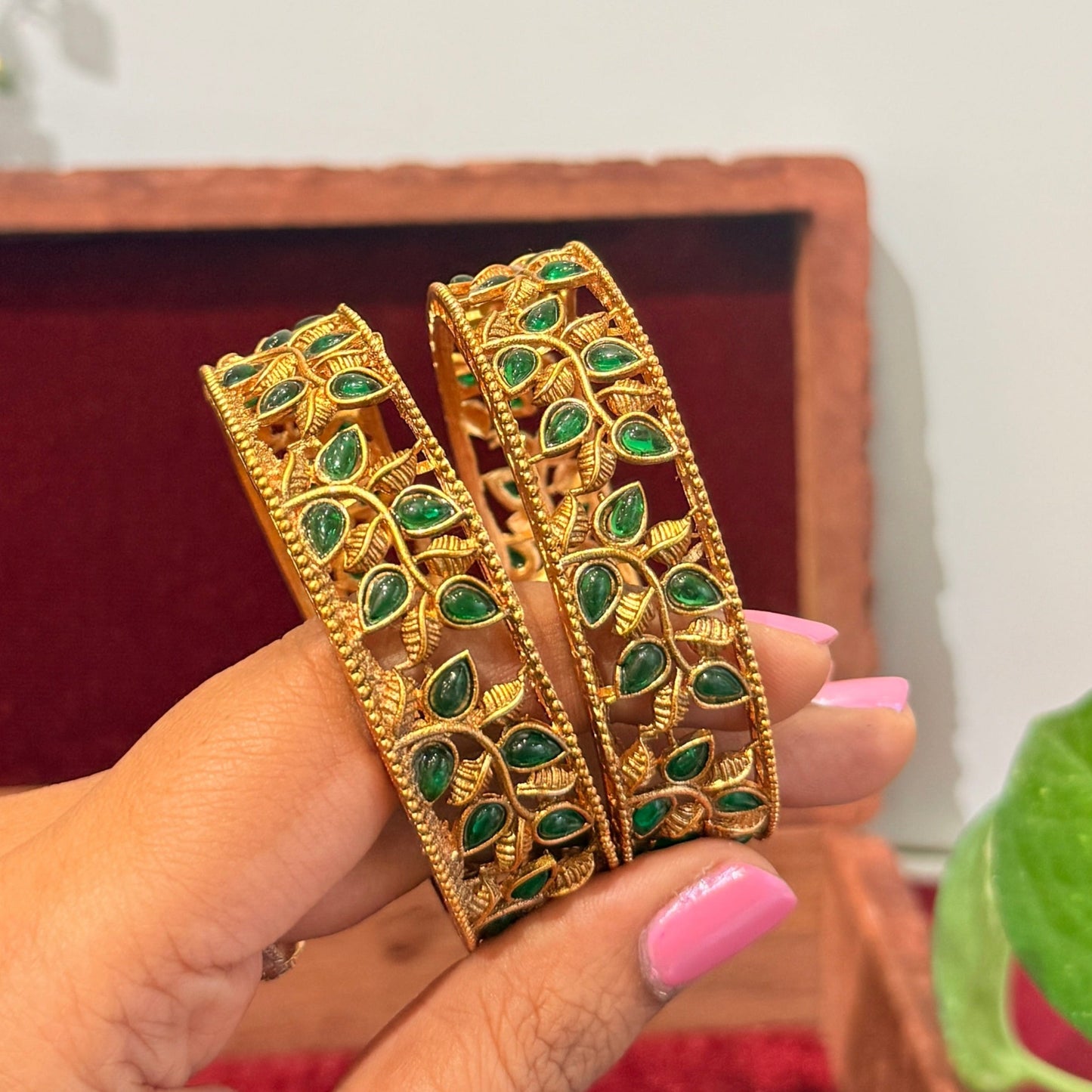 Lata Antique Bangle - Green