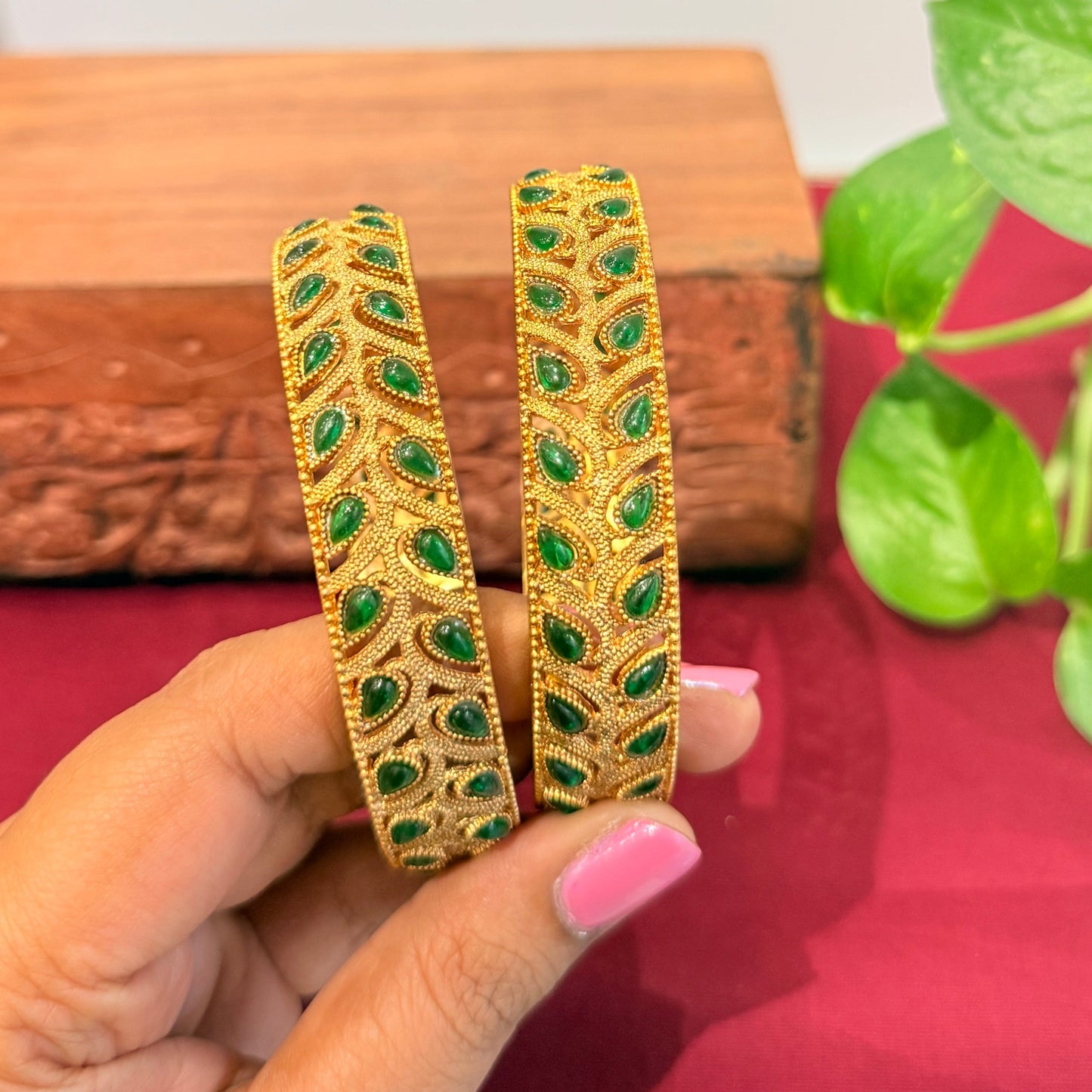 Kaveri Antique Bangle - Green