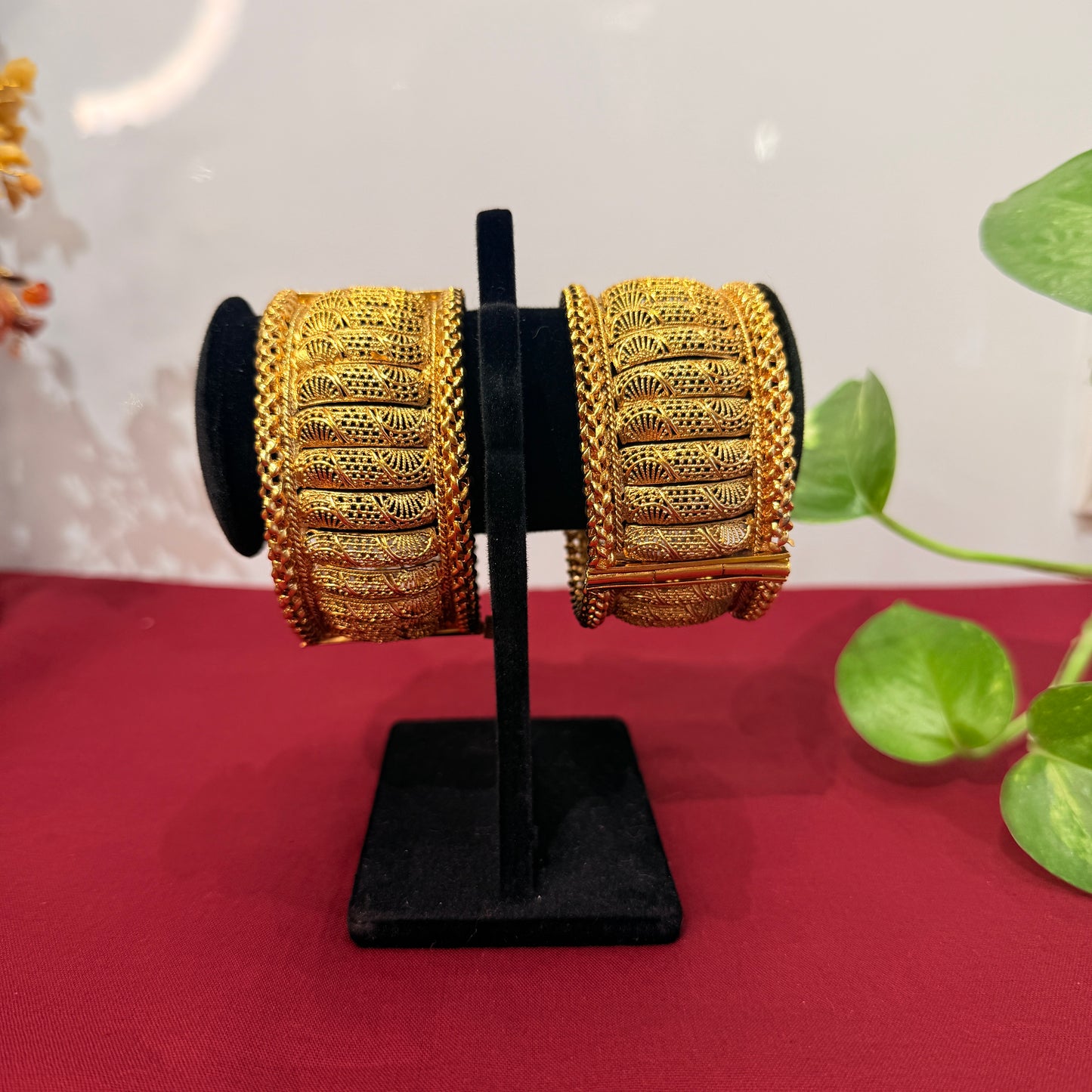 Golden Empress Screw Bangle