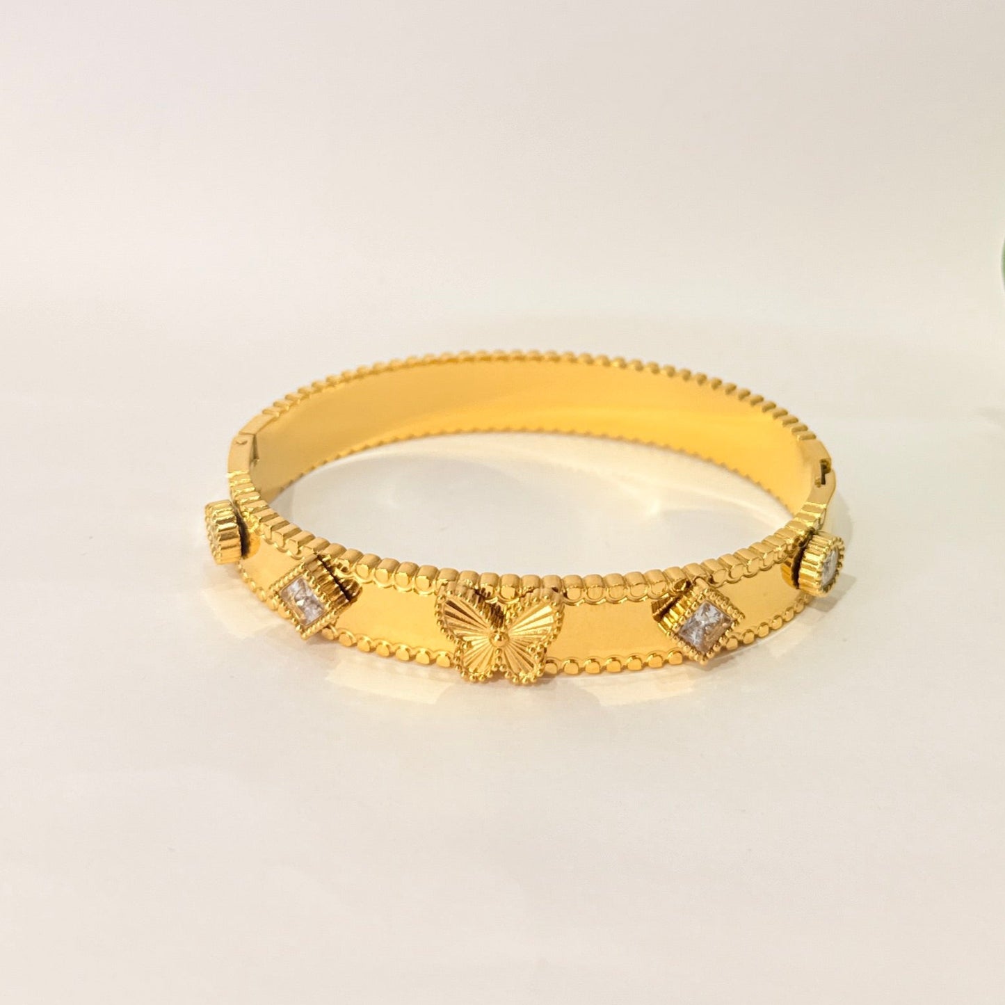 Butterfly Bracelet With Diamond Anti Tarnish