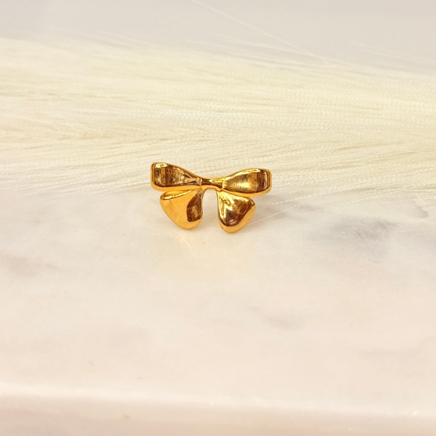 Bowtie Ring Single Piece