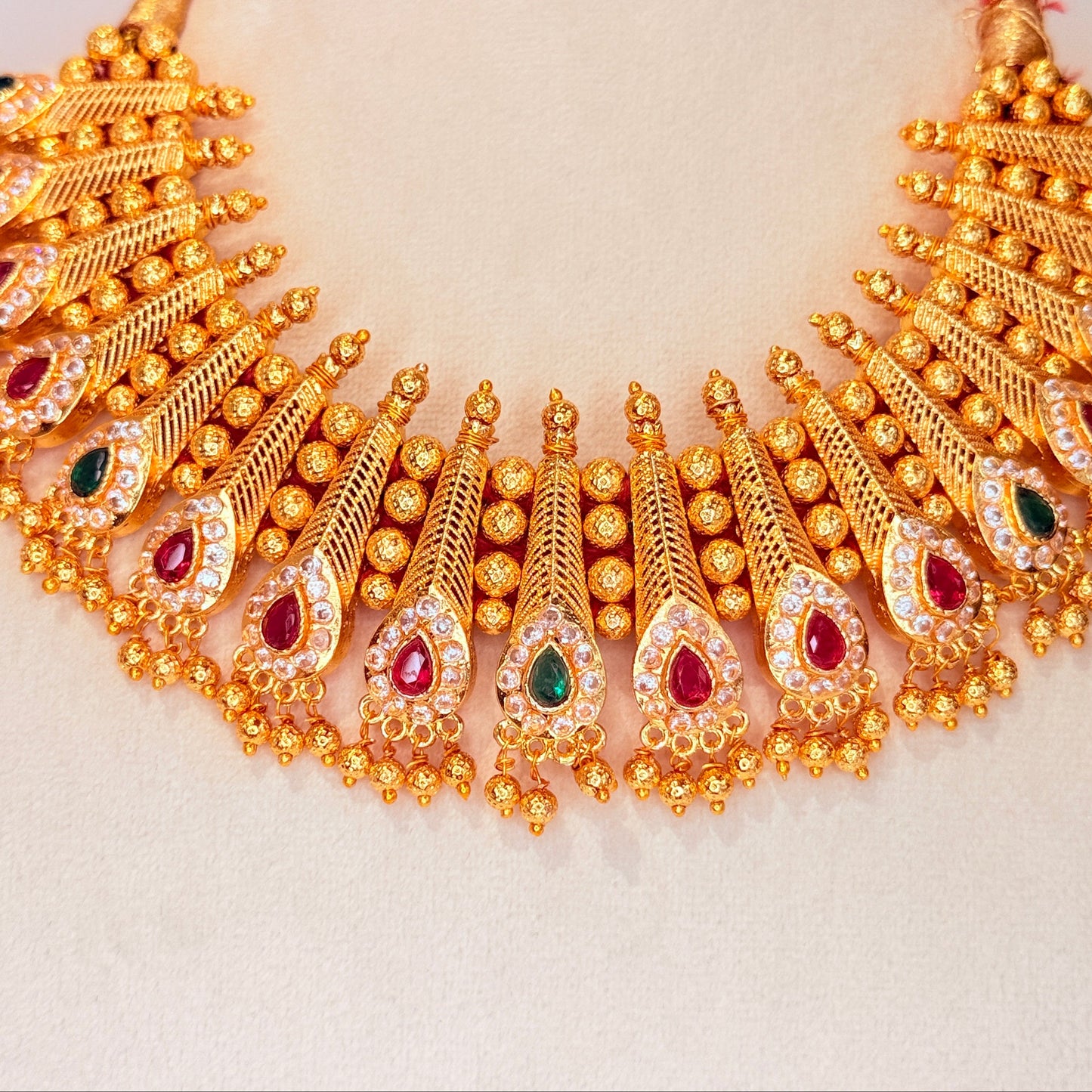 Peshwika Thushi Necklace