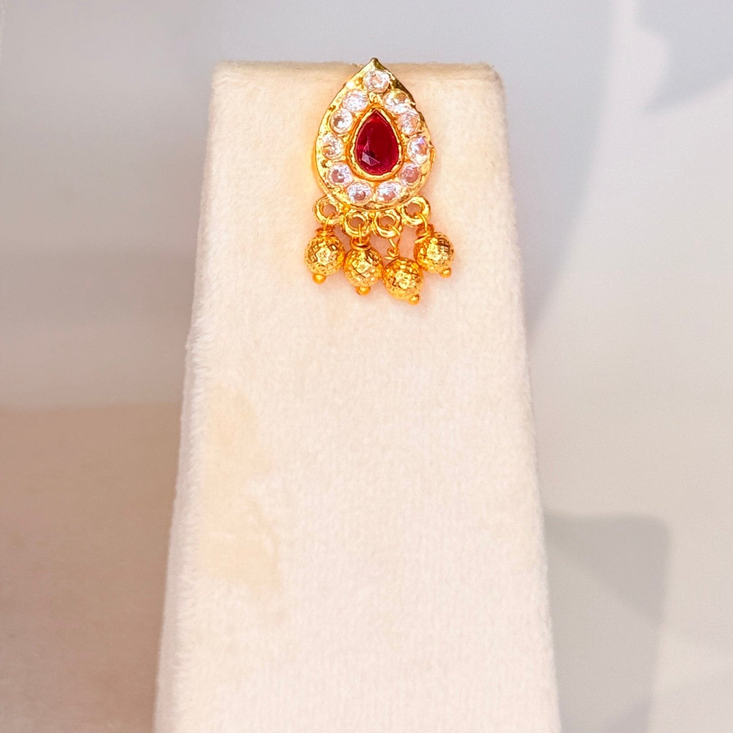 Peshwika Thushi Necklace