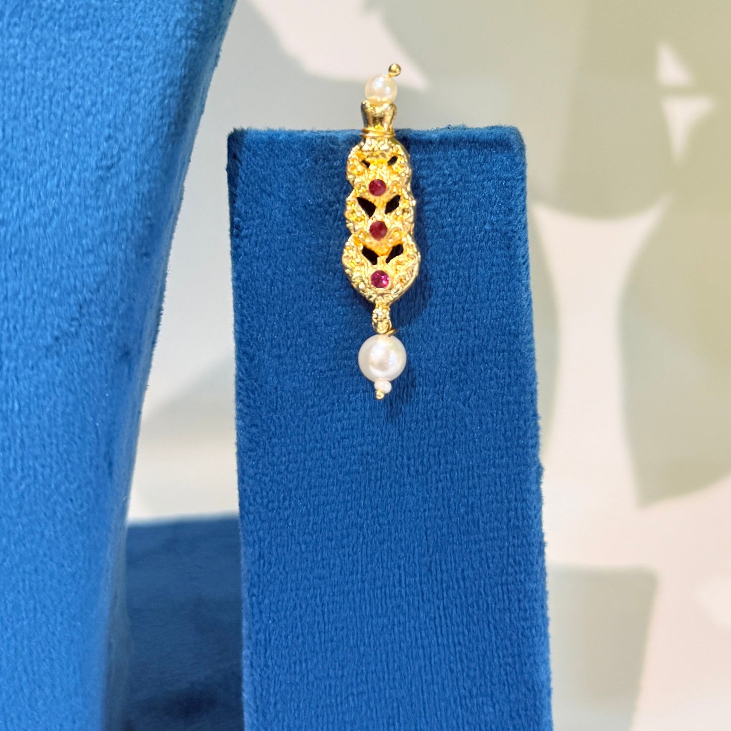 Sakhi Pearl Chinchpeti Necklace