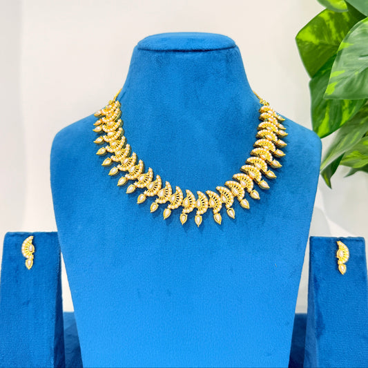 Siddhi Pearl Necklace