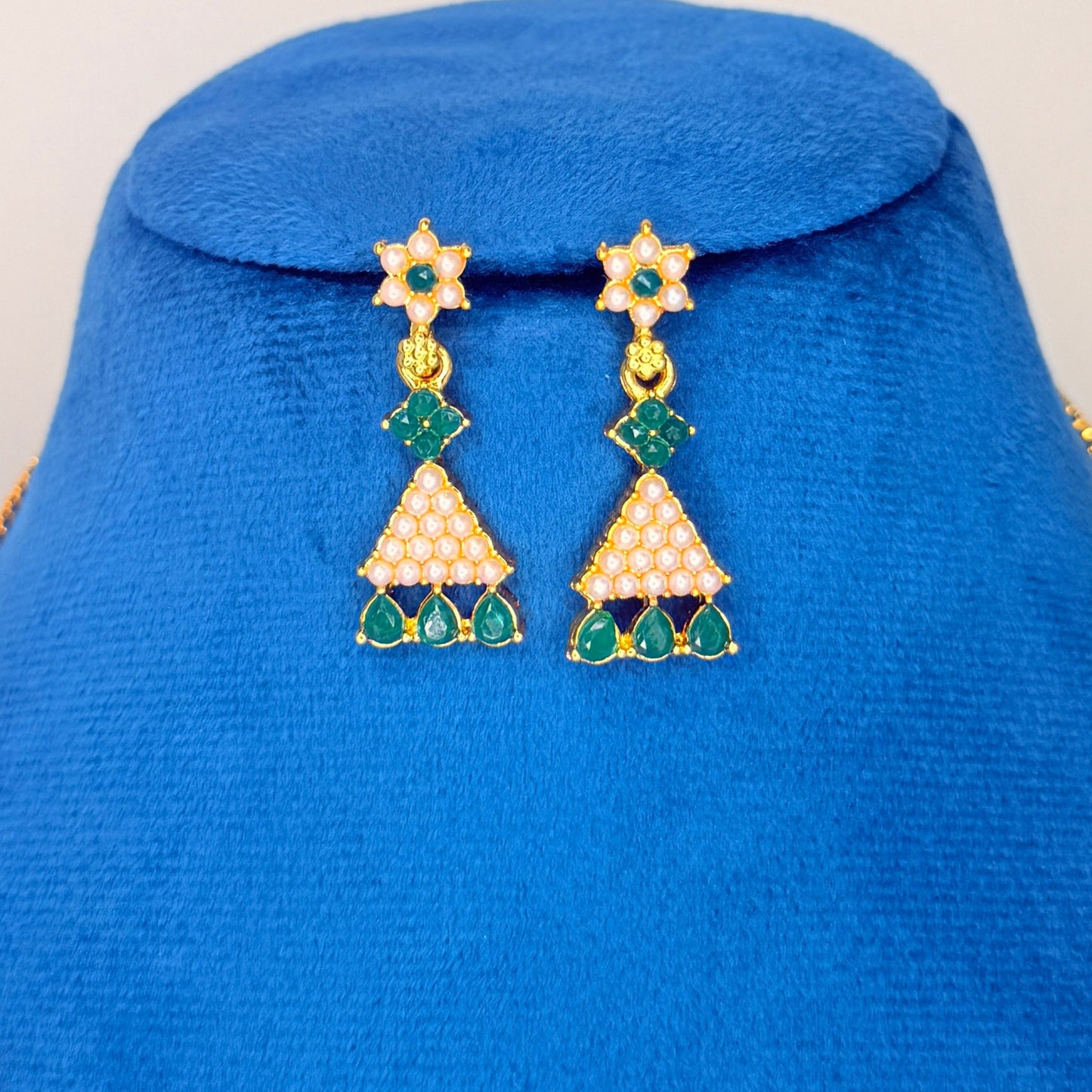 Amrapali Pearl Necklace