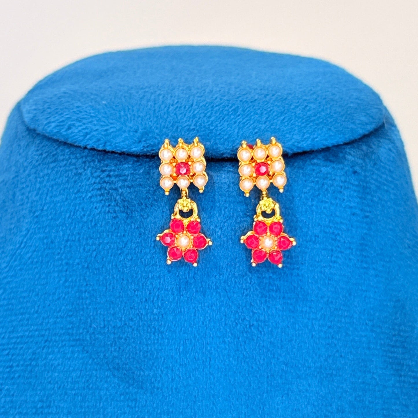 Girija Pearl Necklace