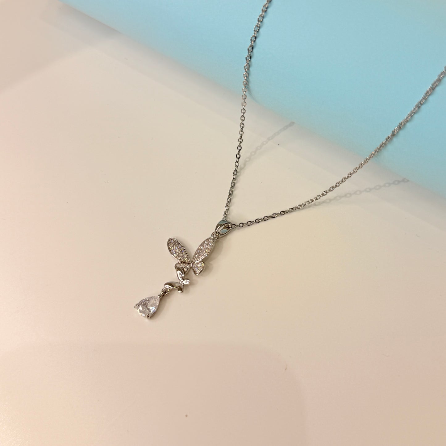 Twinwings Pendant Necklace - Silver