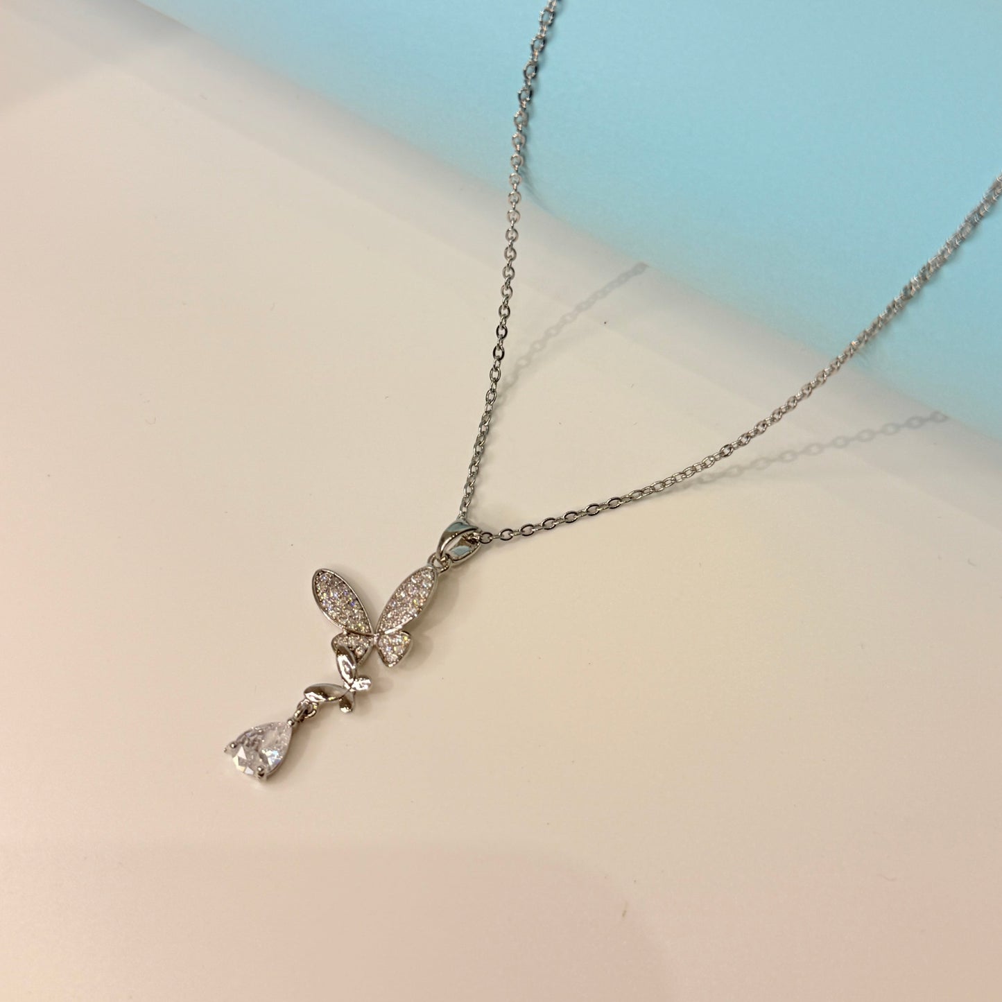Twinwings Pendant Necklace - Silver