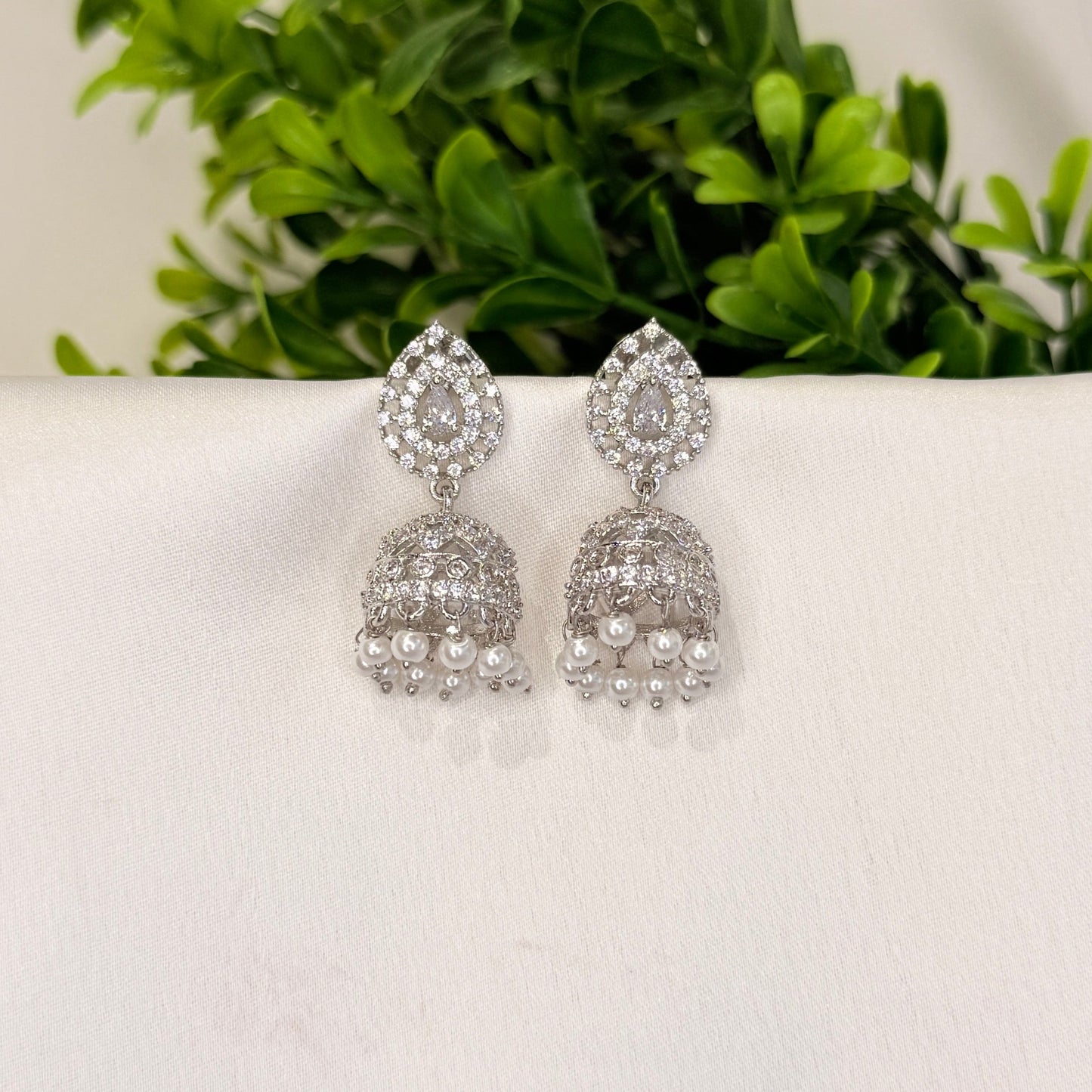 Radiara AD Earring