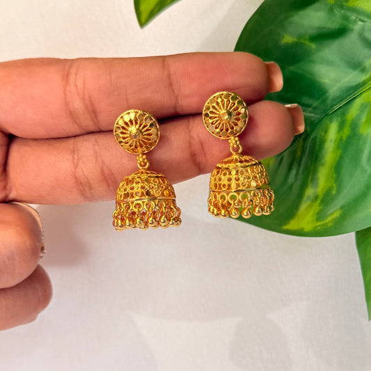 Radha Golden Jhumka