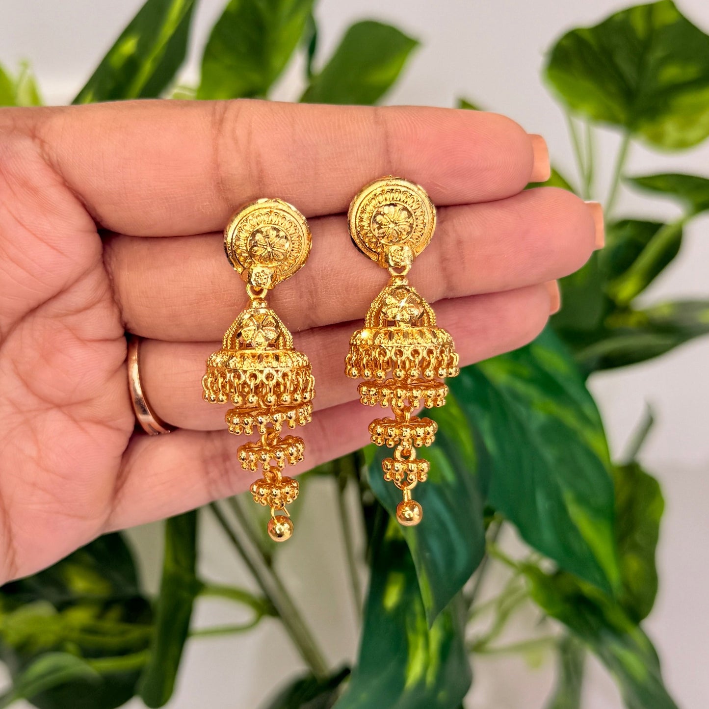 Riya Golden Jhumka