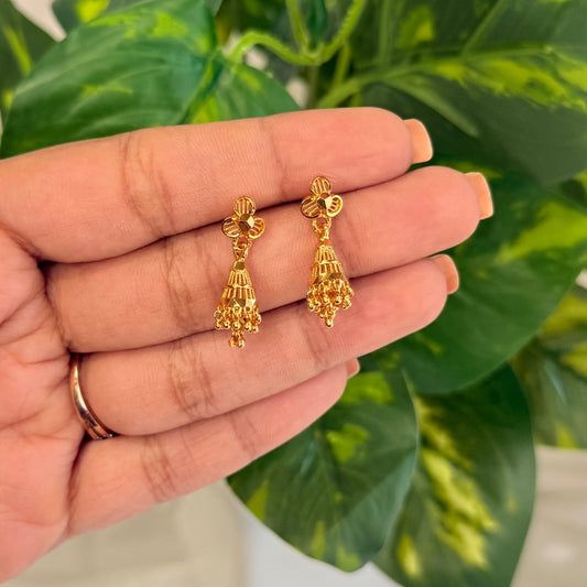 Shruti Golden Jhumka