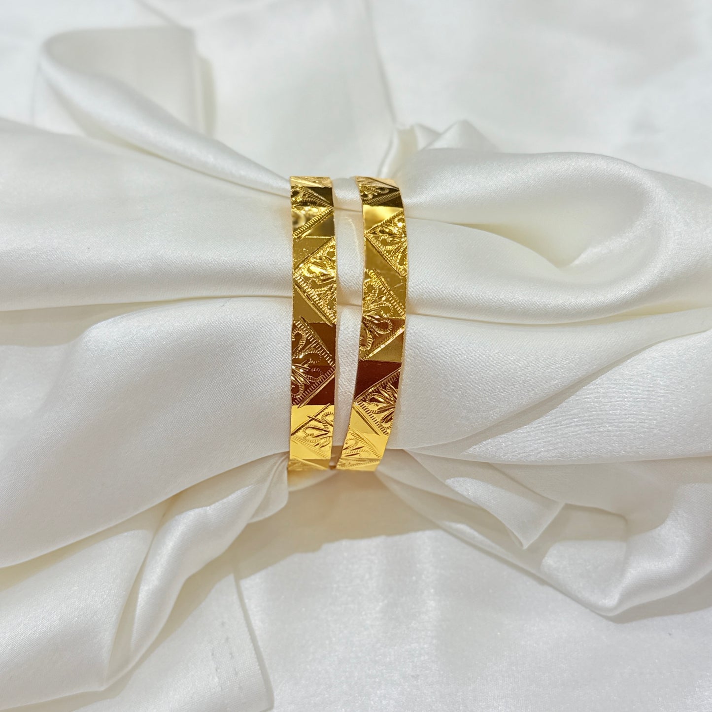 Anvika Golden Patli Bangle GB476