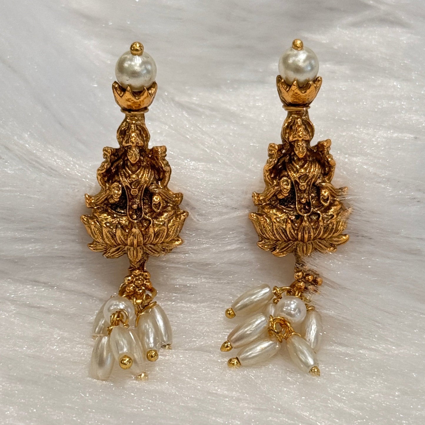 Lakshmi Pearl Necklace