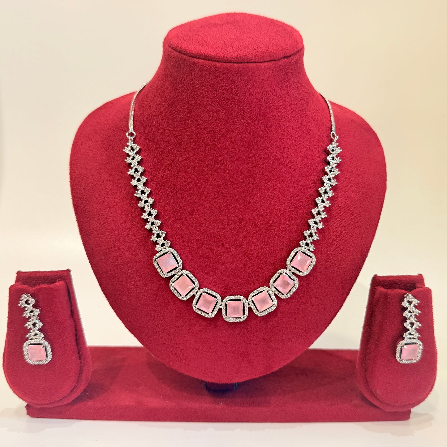 AD Whispering Elegance Necklace