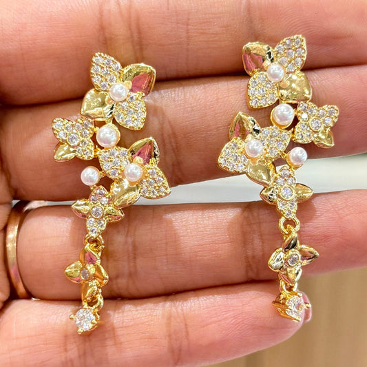 AD Golden Floral Earring with Pearls