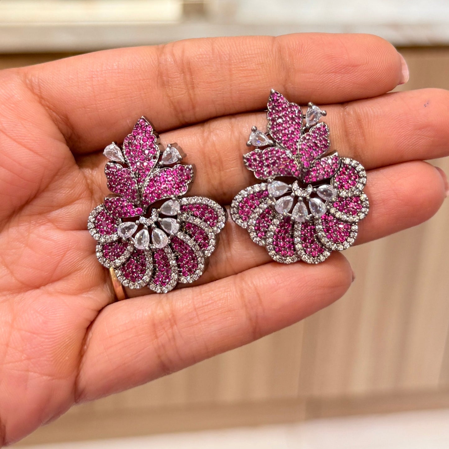 AD Dusky Blush Earring
