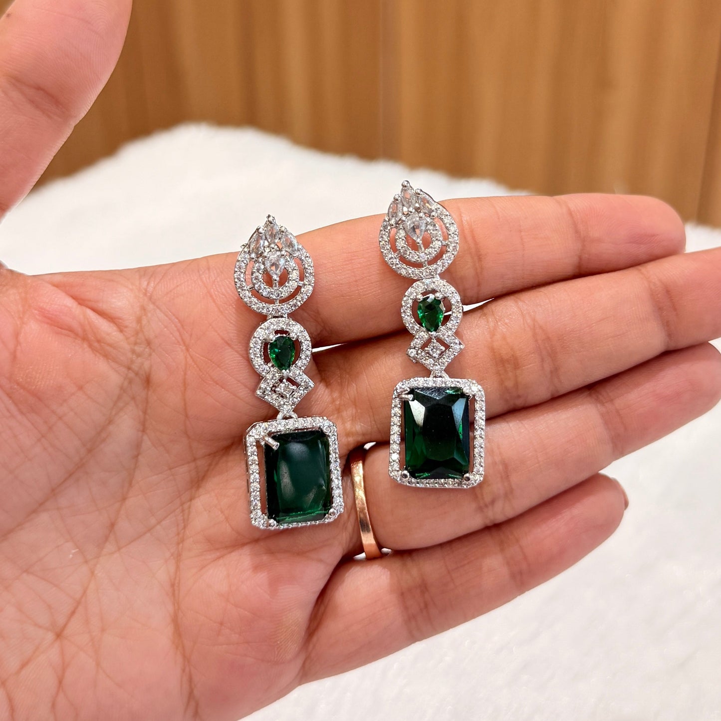 AD Emerald Trail Earring - Green