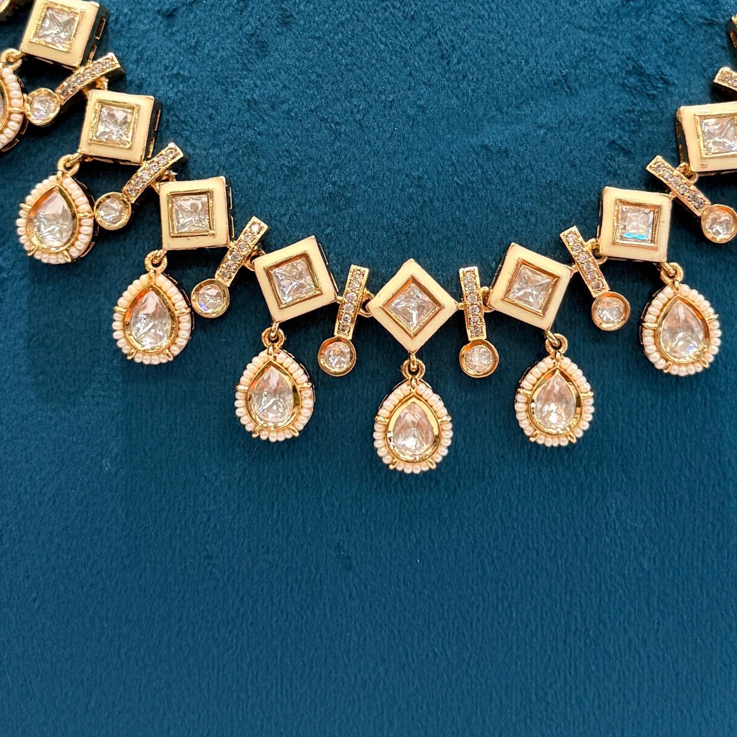 Aarohi Moissanite Polki Necklace