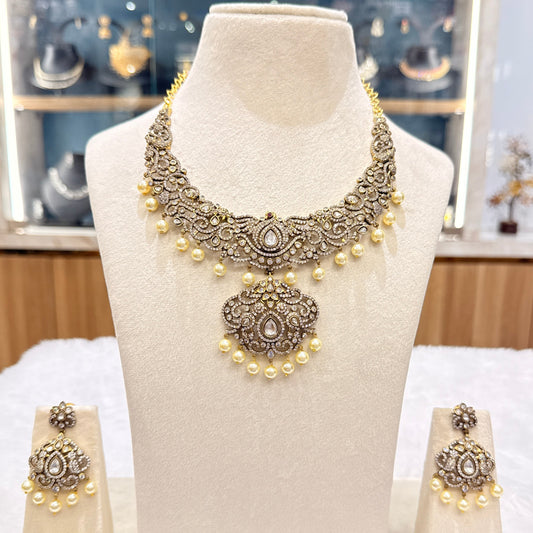 Malvika Premium Victorian Necklace with Pearls