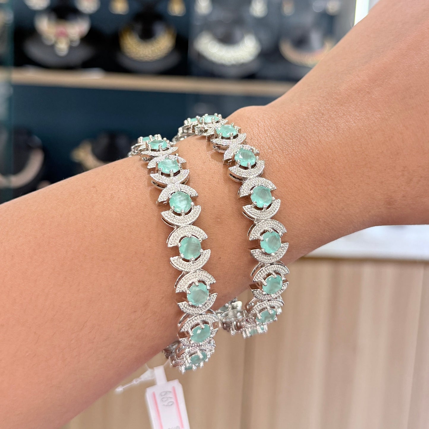Aurora Crest AD Bangle - Mint