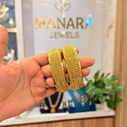 Rani Golden Broad Bangle
