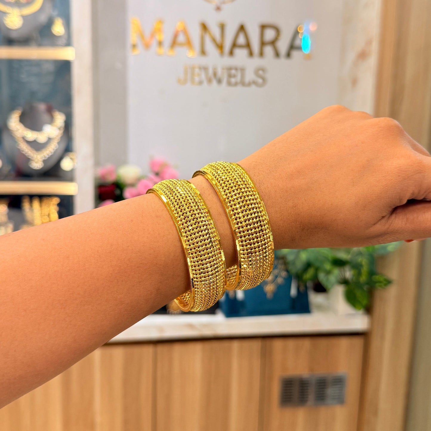 Rani Golden Broad Bangle