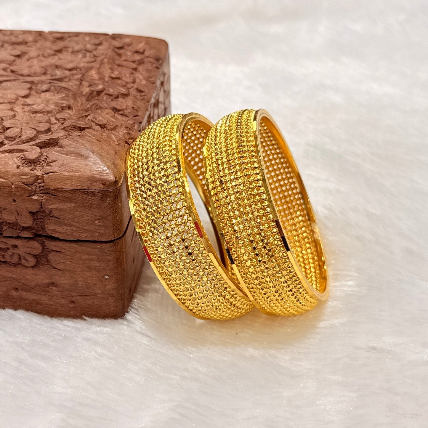 Rani Golden Broad Bangle