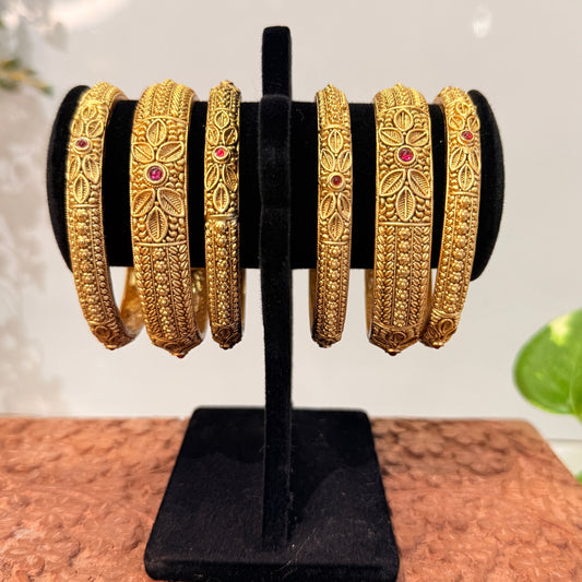 Antique Bangle set - 6 Pcs