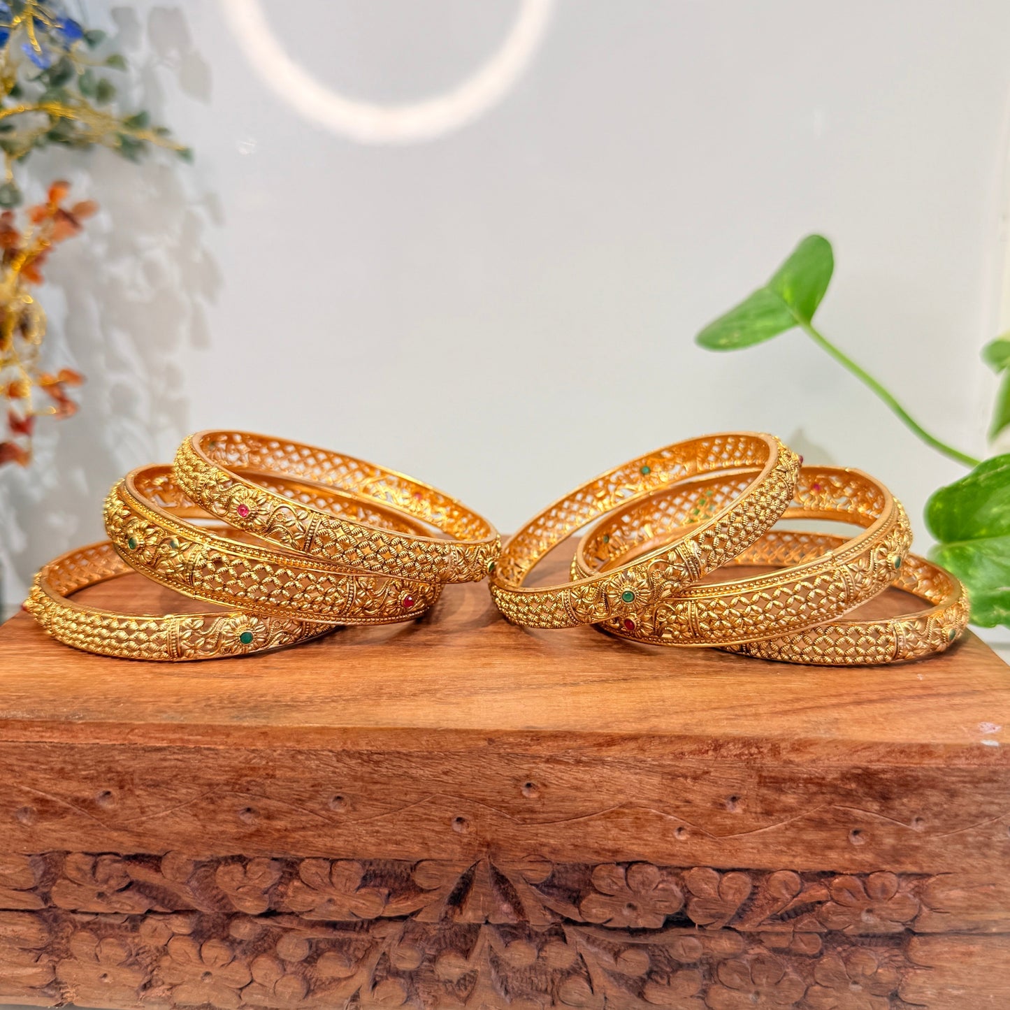 Antique Bangle Set 6 Pcs - Red & Green