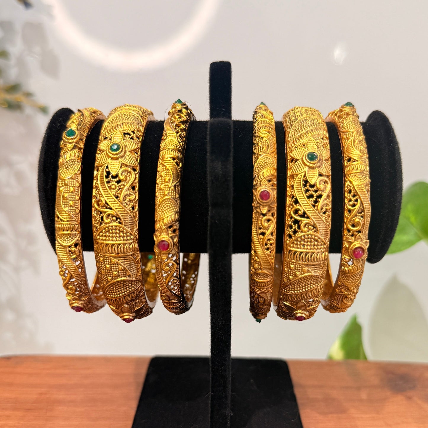 Floral Bangle Set 6 Pcs - Red & Green