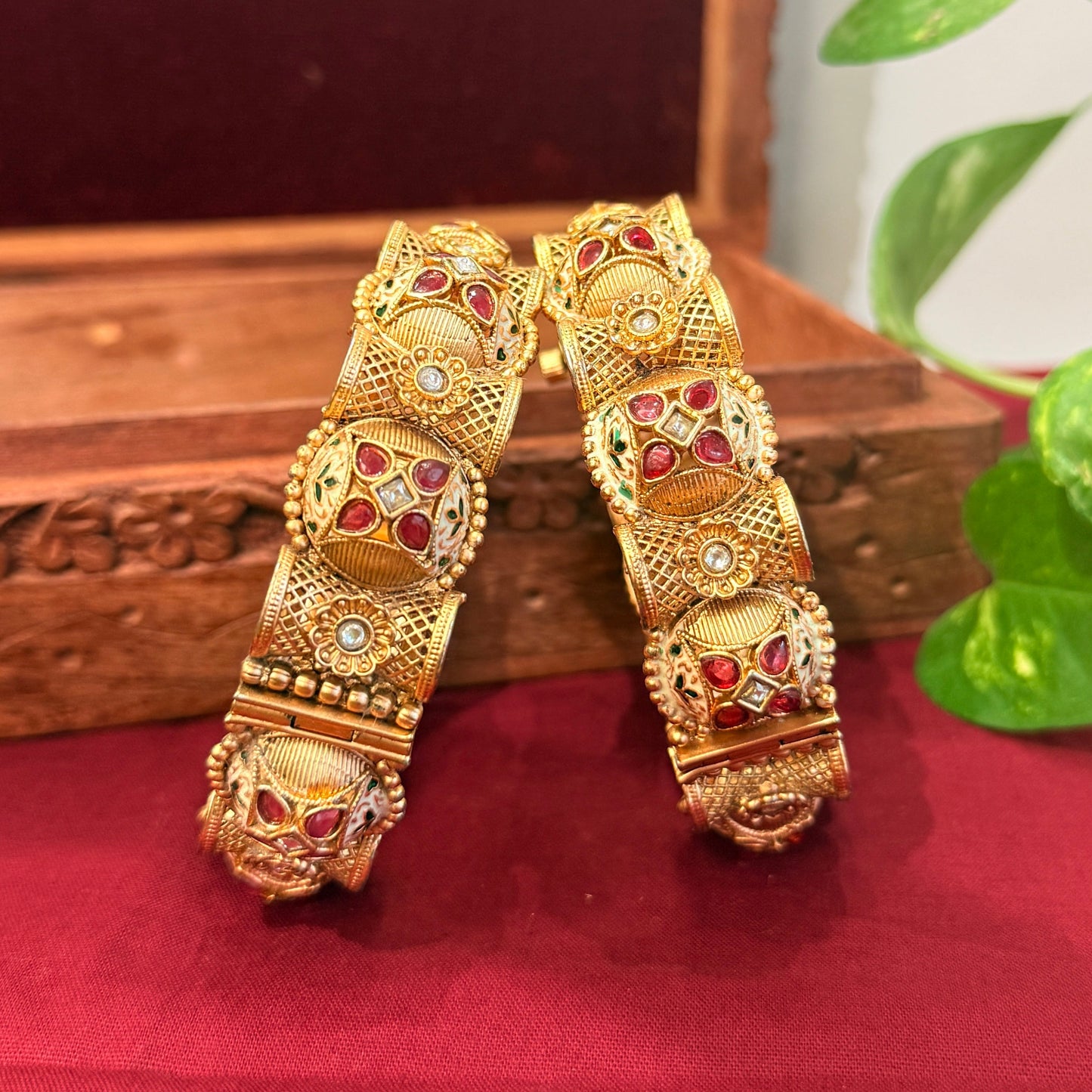 Jodha Meenakari Bangle