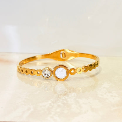 Zyra Diamond Bracelet - Anti Tarnish