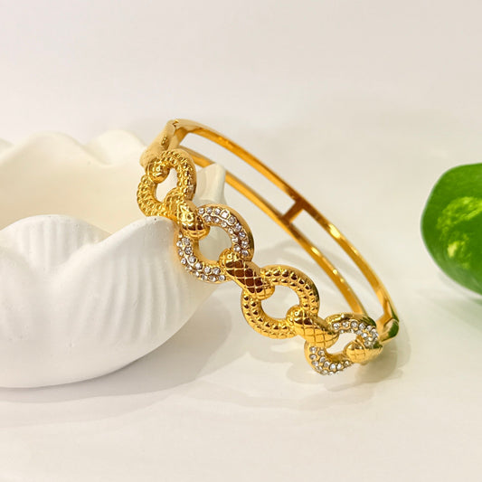 Diamond loop Anti Tarnish Bracelet