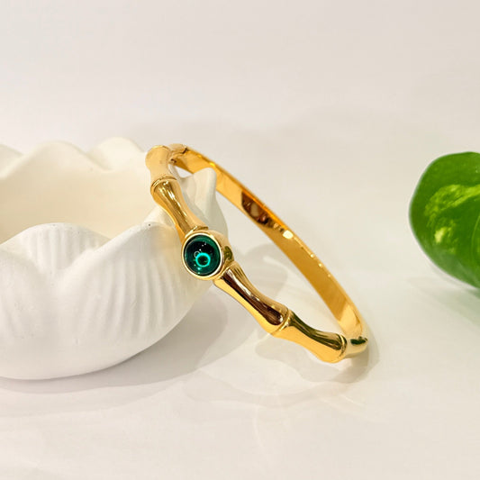 Emerald Solitaire Anti Tarnish Bracelet