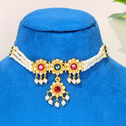 Sajiri Pearl Choker