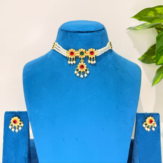 Sajiri Pearl Choker