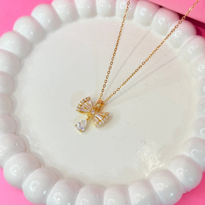 Bowtrail Pendant Necklace