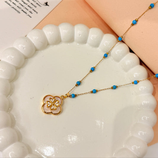 Rotating Floral Pendant Necklace