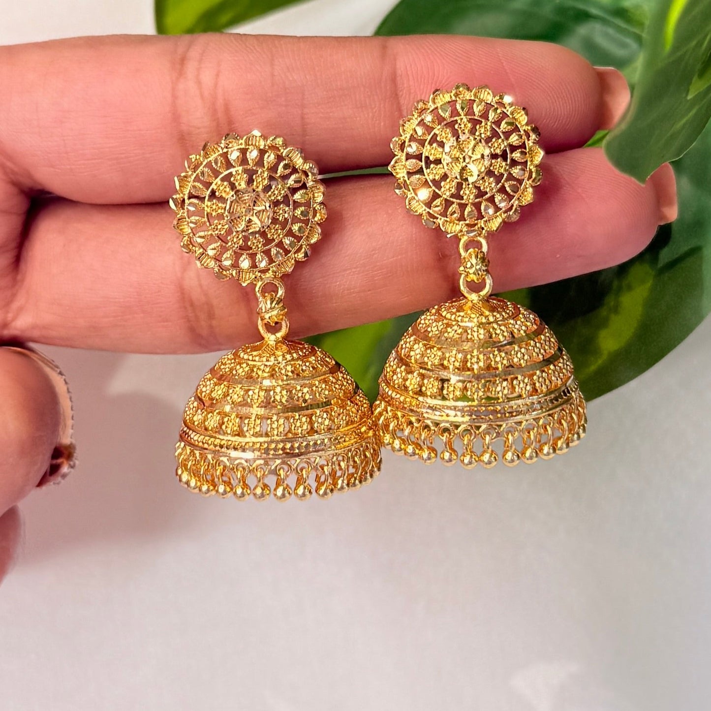 Anvi Golden Jhumka