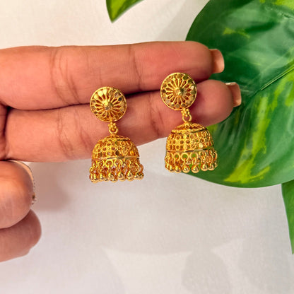 Radha Golden Jhumka
