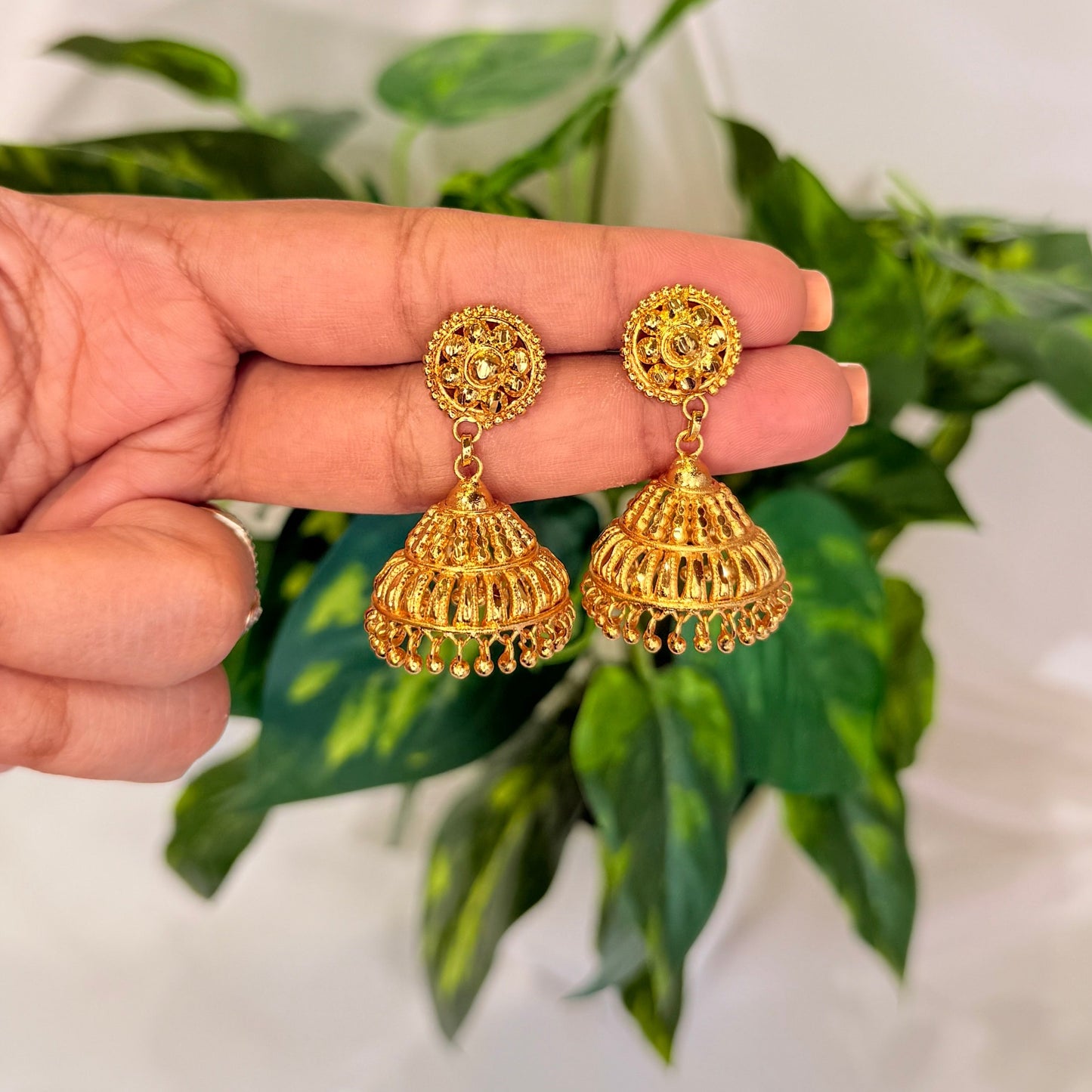 Nandini Golden Jhumka