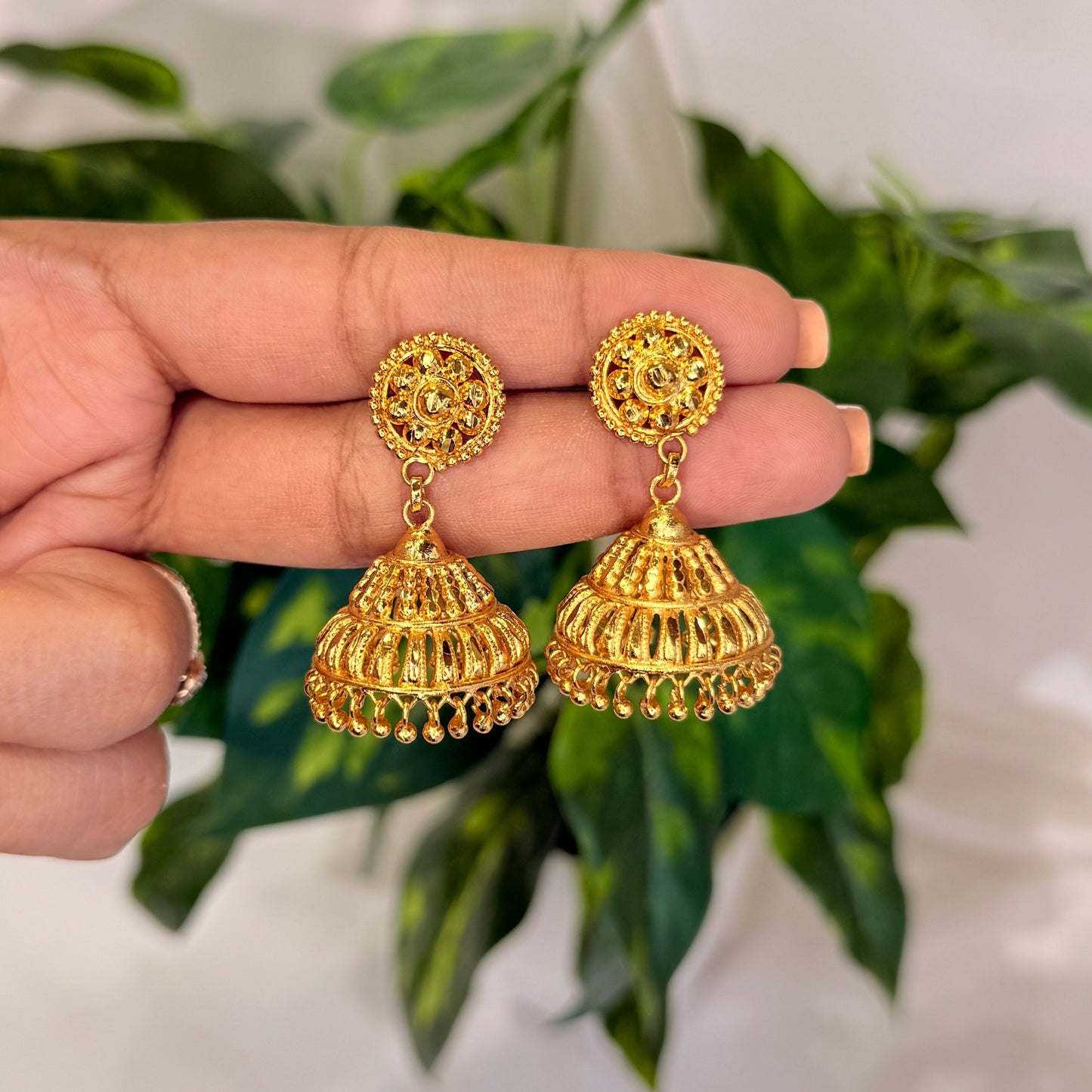 Nandini Golden Jhumka