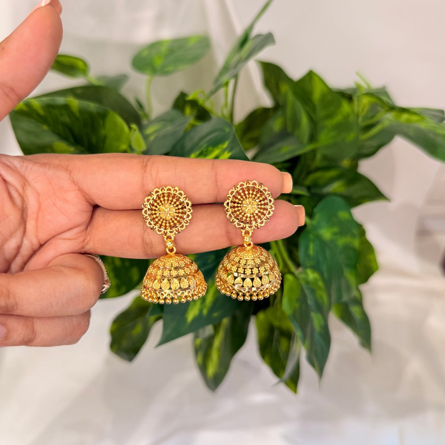 Myra Golden Jhumka