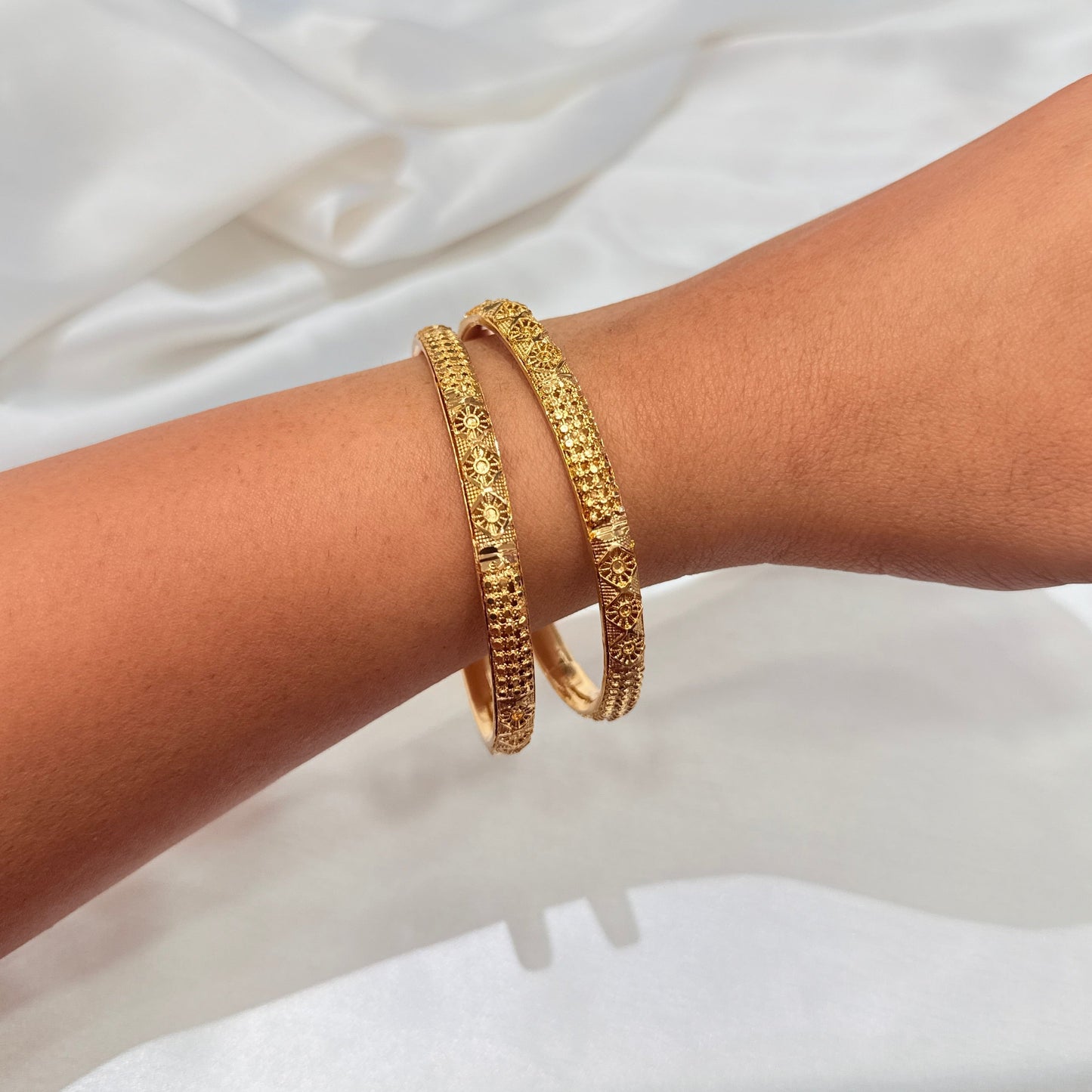 Pranvi Golden Bangle