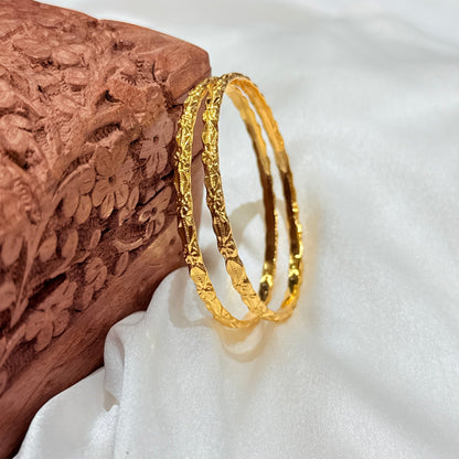 Vinita Golden Bangle