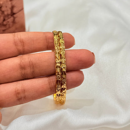 Vinita Golden Bangle