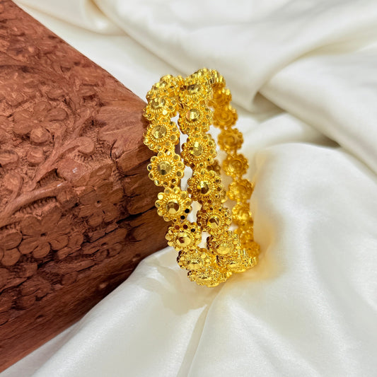 Yukta Golden Bangle