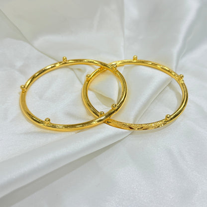 Adnya Golden bangle